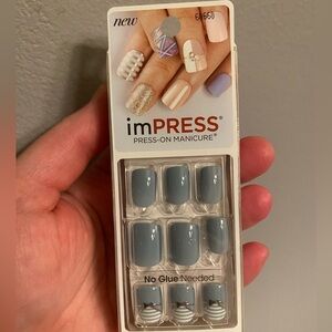 *FREE - 👀 LOOK! imPRESS Blue-Gray Press-On Manicure Set